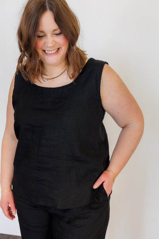 The Harmony Reversible Top in Black Linen